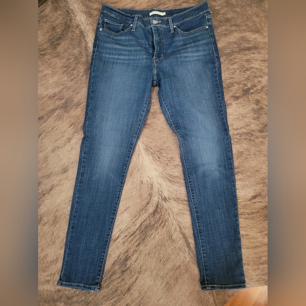 Levi's Classic Blue Women's Jeans